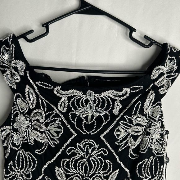 NWT Adrianna Papell Women’s Off Shoulder Fitted Beaded Dress. Black White. SZ 2P - Picture 12 of 15
